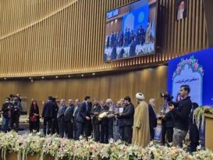 خبر آنلاین: تقدیر از بانوان خیر حوزه سلامت درجشن کوثر ولایت