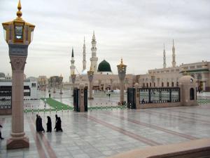 عشق و فراق در زندگی حضرت فاطمه (س): یاد پیامبر (ص)